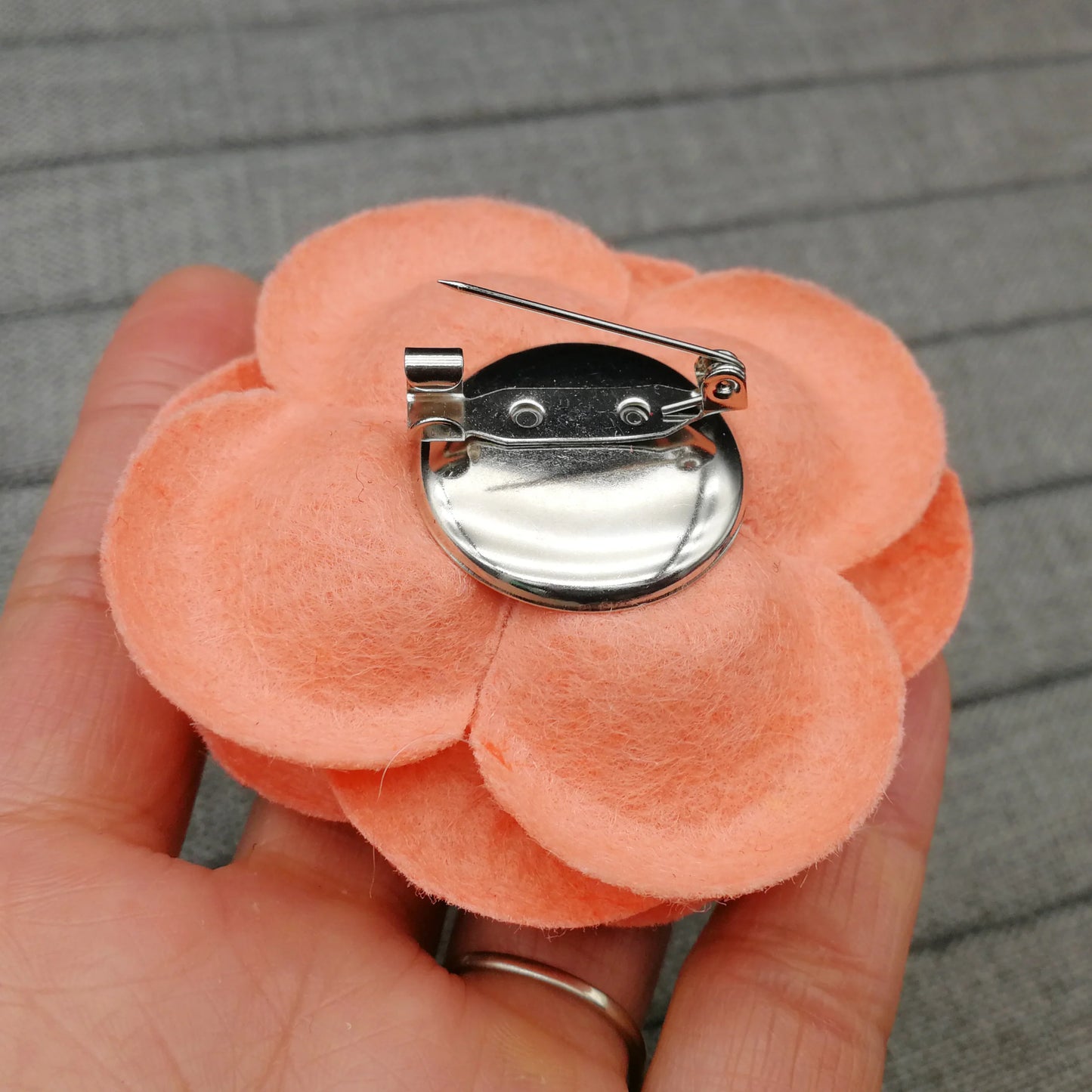 Luxury Brooches for Women Scarves Buckle Pin Flower