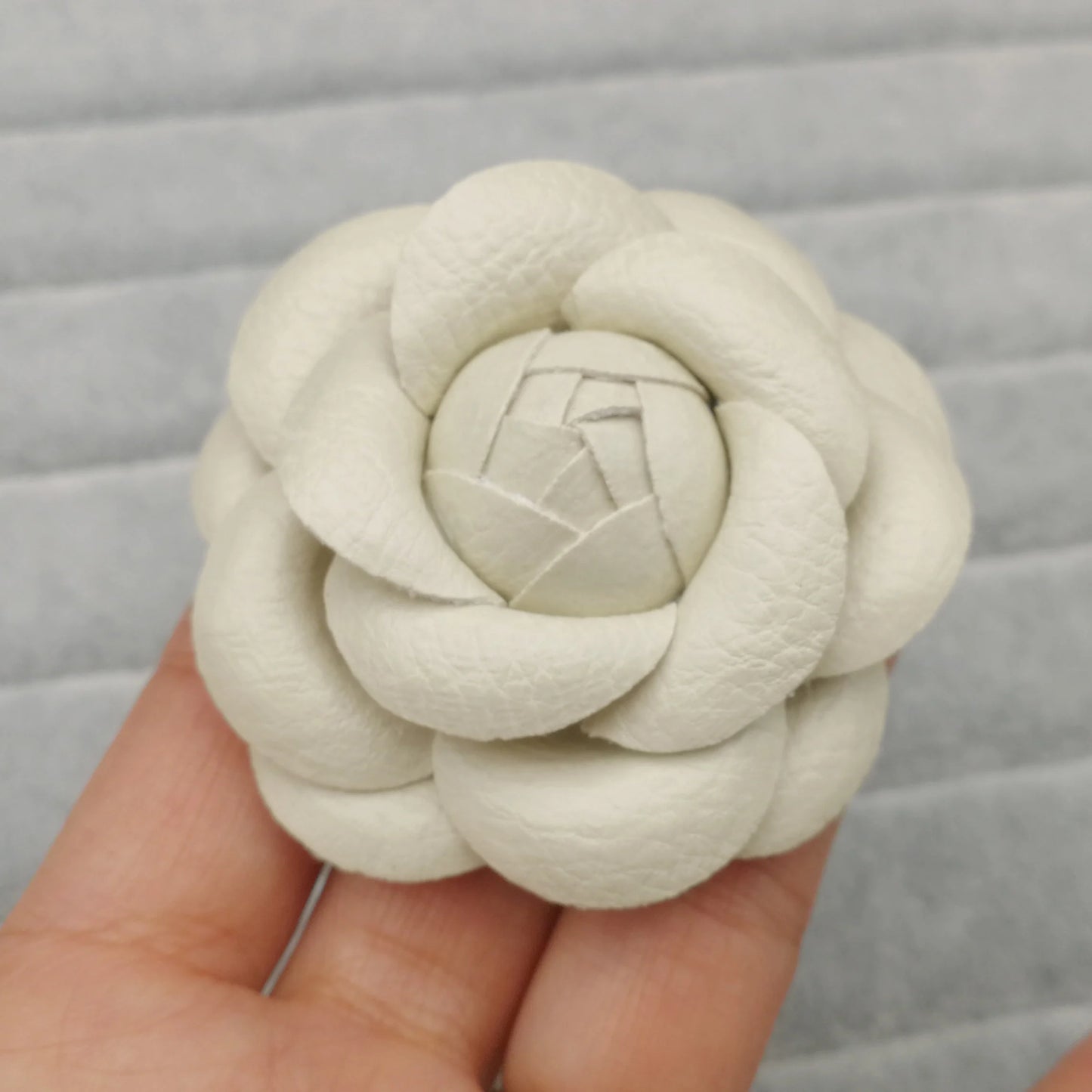 Luxury Brooches for Women Scarves Buckle Pin Flower