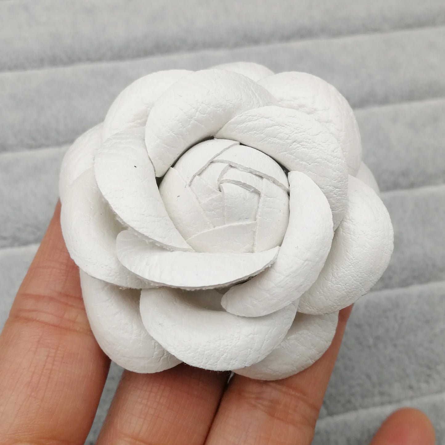 Luxury Brooches for Women Scarves Buckle Pin Flower
