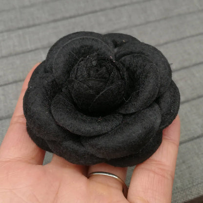 Luxury Brooches for Women Scarves Buckle Pin Flower